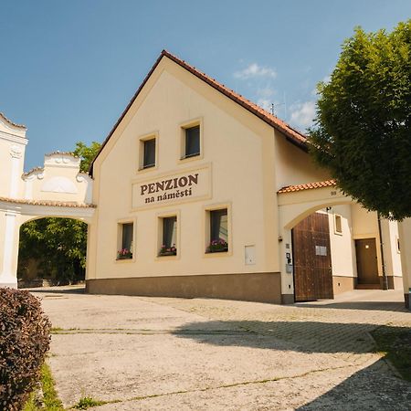 Penzion Sezemice Экстерьер фото