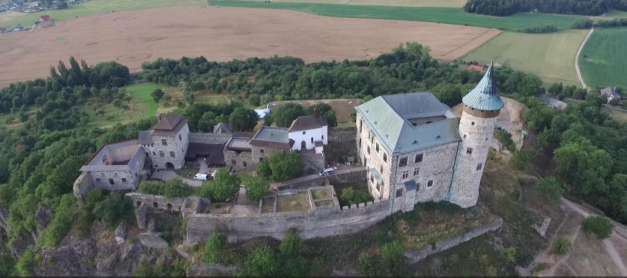 Penzion Sezemice Экстерьер фото